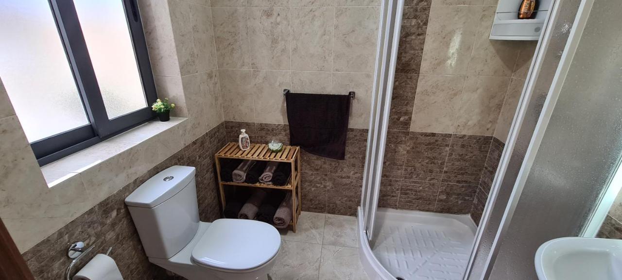 Large Apartment In Marsascala. Sleeps 6 Marsaskala Exteriör bild