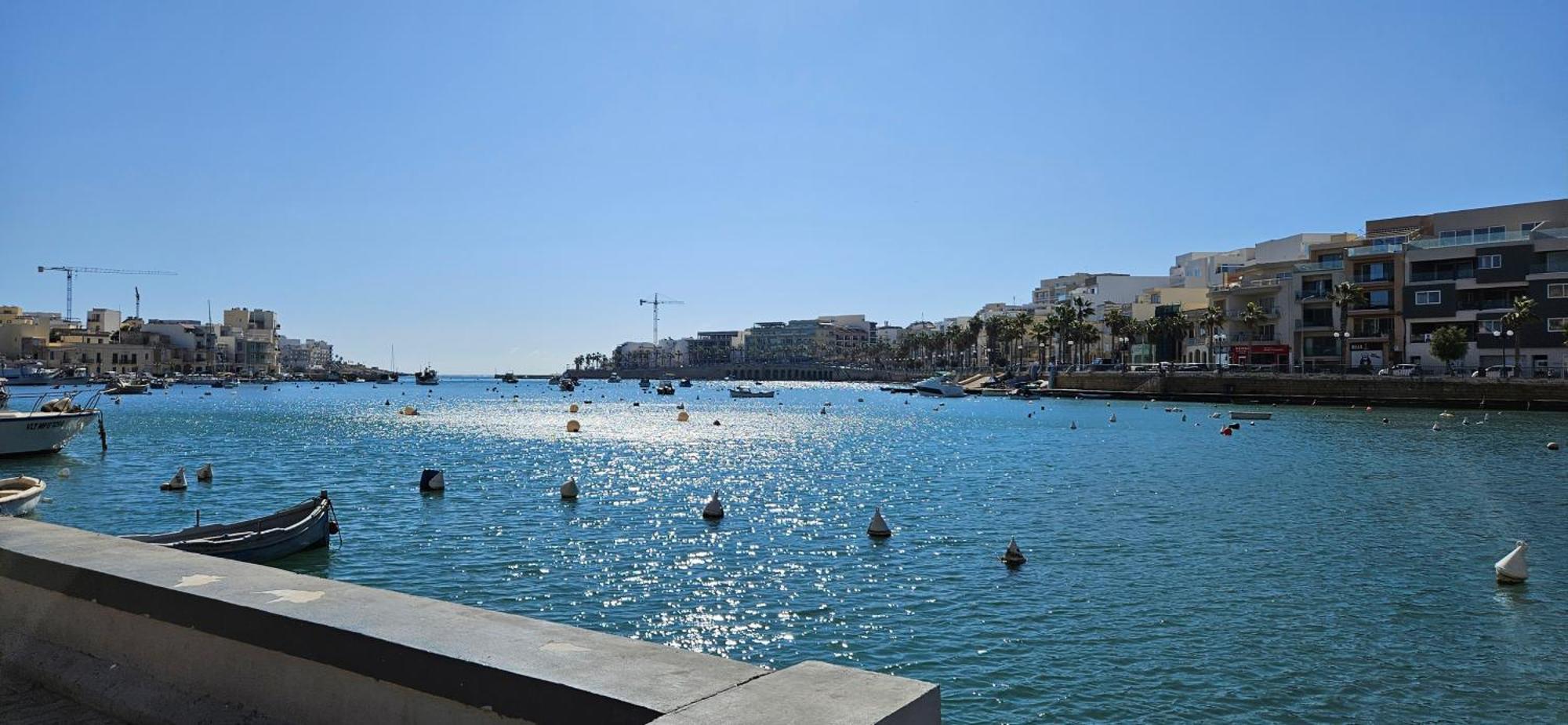 Large Apartment In Marsascala. Sleeps 6 Marsaskala Exteriör bild